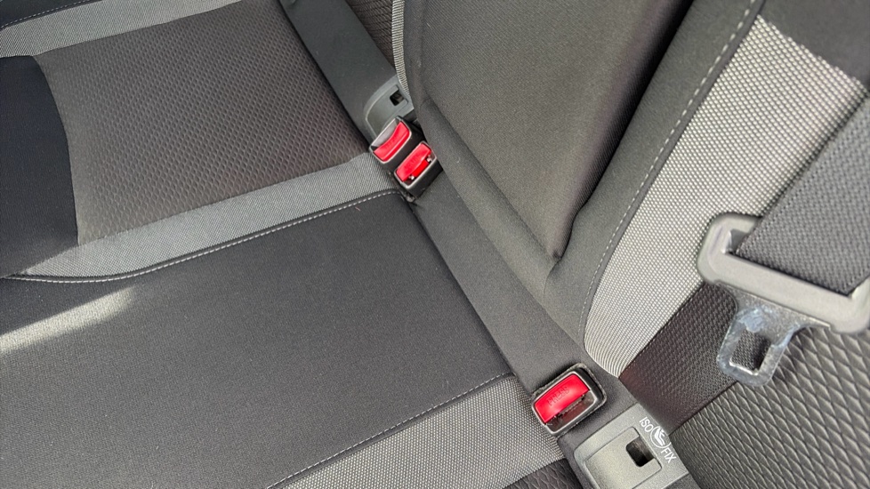 Nissan Qashqai 1.3 DiG-T 160 N-Connecta 5dr DCT Petrol Hatchback - Image 17