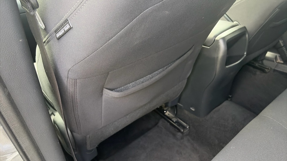Nissan Qashqai 1.3 DiG-T 160 N-Connecta 5dr DCT Petrol Hatchback - Image 32