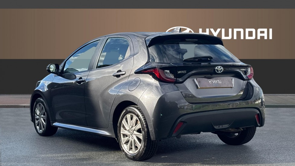 Toyota Yaris 1.5 Hybrid Icon 5dr CVT Hybrid Hatchback - Image 2