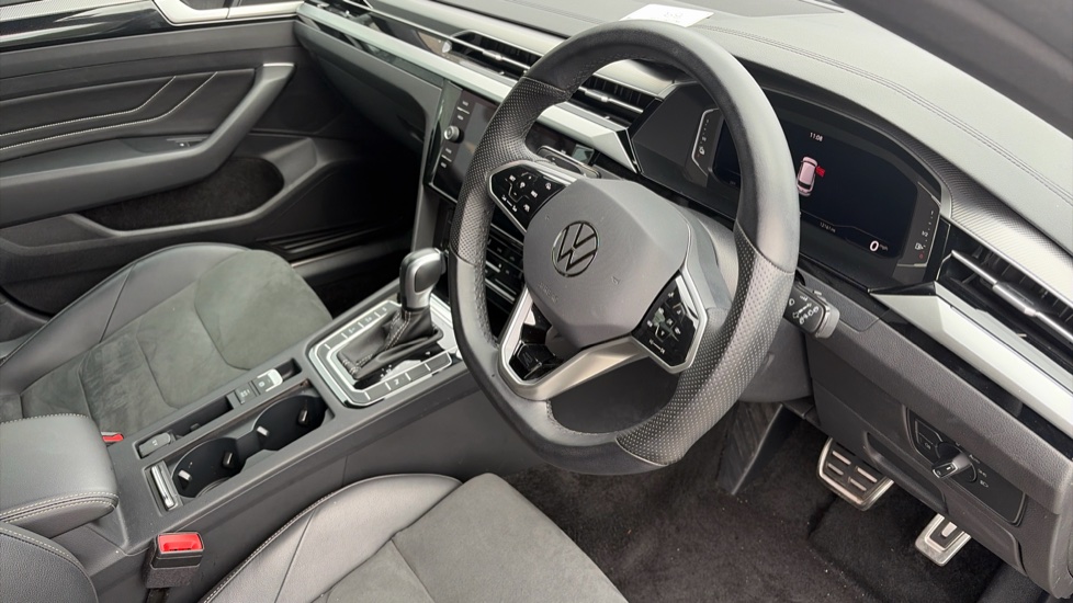 Volkswagen Arteon 1.4 TSI eHybrid R-Line 5dr DSG Estate - Image 11