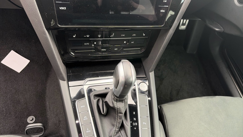 Volkswagen Arteon 1.4 TSI eHybrid R-Line 5dr DSG Estate - Image 13