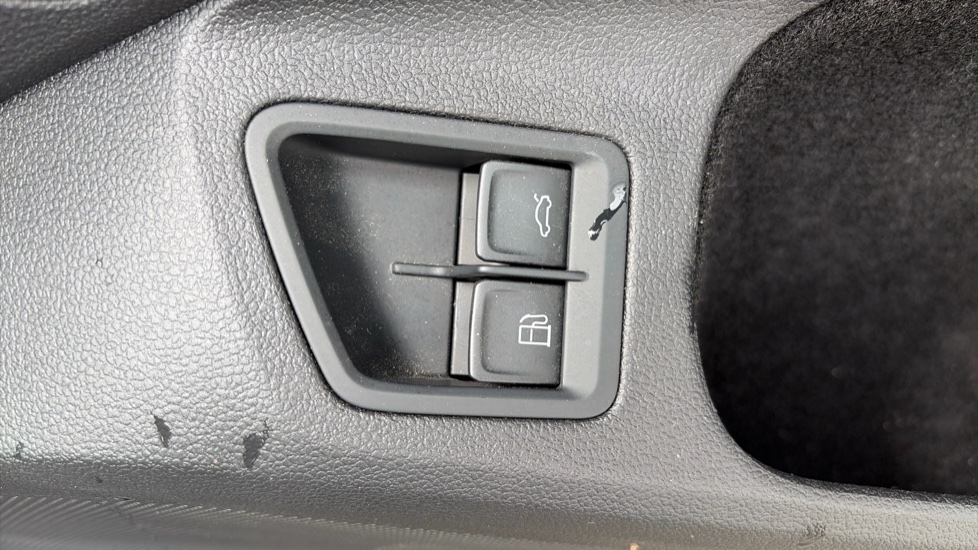 Volkswagen Arteon 1.4 TSI eHybrid R-Line 5dr DSG Estate - Image 29