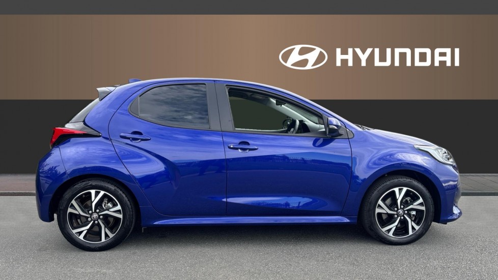 Toyota Yaris 1.5 Hybrid Design 5dr CVT Hybrid Hatchback - Image 5