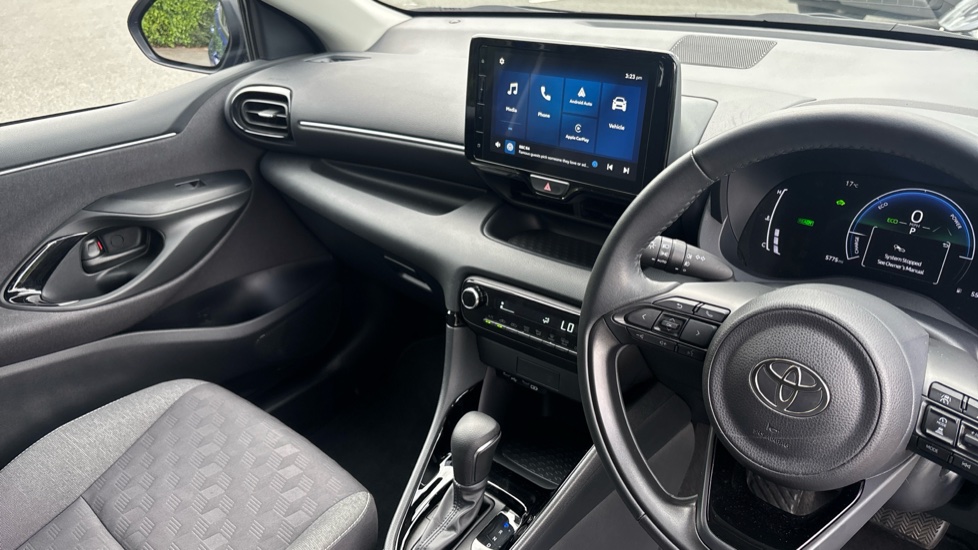 Toyota Yaris 1.5 Hybrid Design 5dr CVT Hybrid Hatchback - Image 14