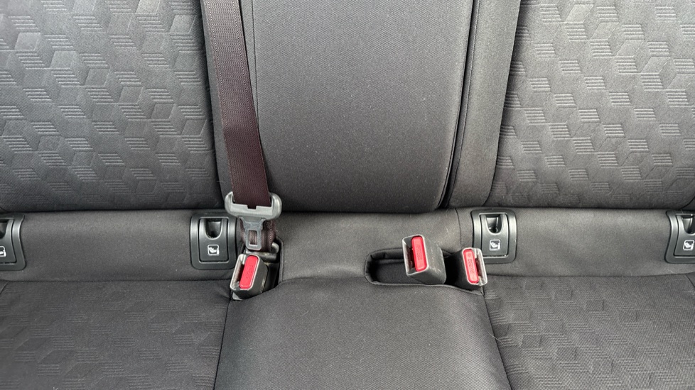 Toyota Yaris 1.5 Hybrid Design 5dr CVT Hybrid Hatchback - Image 17