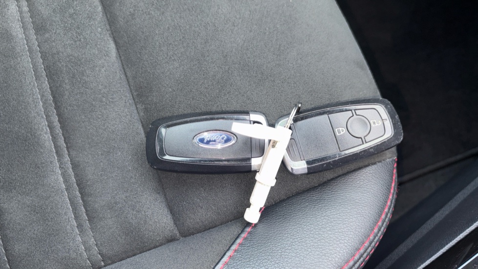 Ford EcoSport 1.0 EcoBoost 140 ST-Line 5dr Petrol Hatchback - Image 20