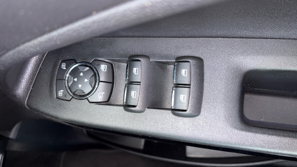 Ford EcoSport 1.0 EcoBoost 140 ST-Line 5dr Petrol Hatchback - Image 21
