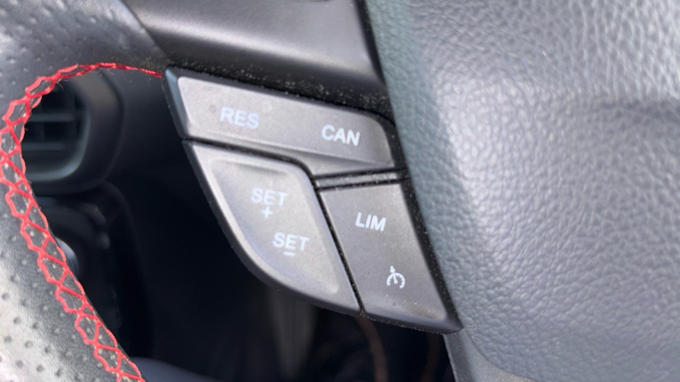 Ford EcoSport 1.0 EcoBoost 140 ST-Line 5dr Petrol Hatchback - Image 25