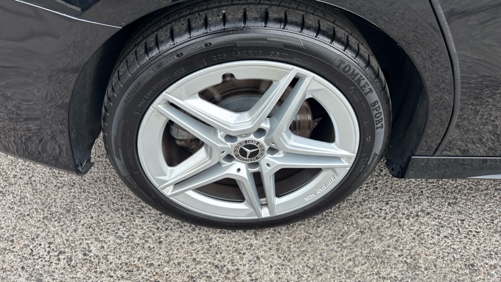 Mercedes-Benz A-Class A250e AMG Line 4dr Auto Saloon - Image 24