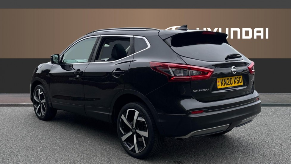 Nissan Qashqai 1.3 DiG-T 160 Tekna 5dr Petrol Hatchback - Image 2