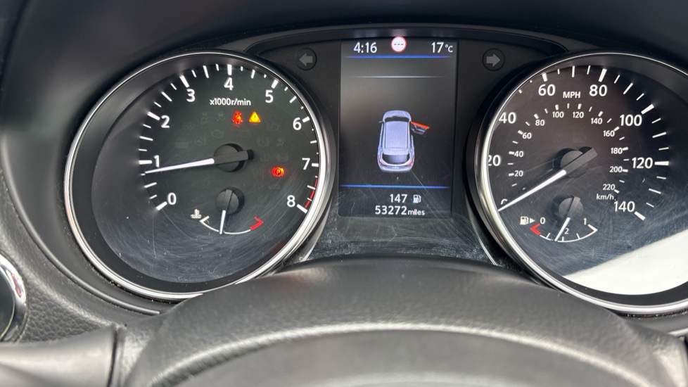 Nissan Qashqai 1.3 DiG-T 160 Tekna 5dr Petrol Hatchback - Image 18