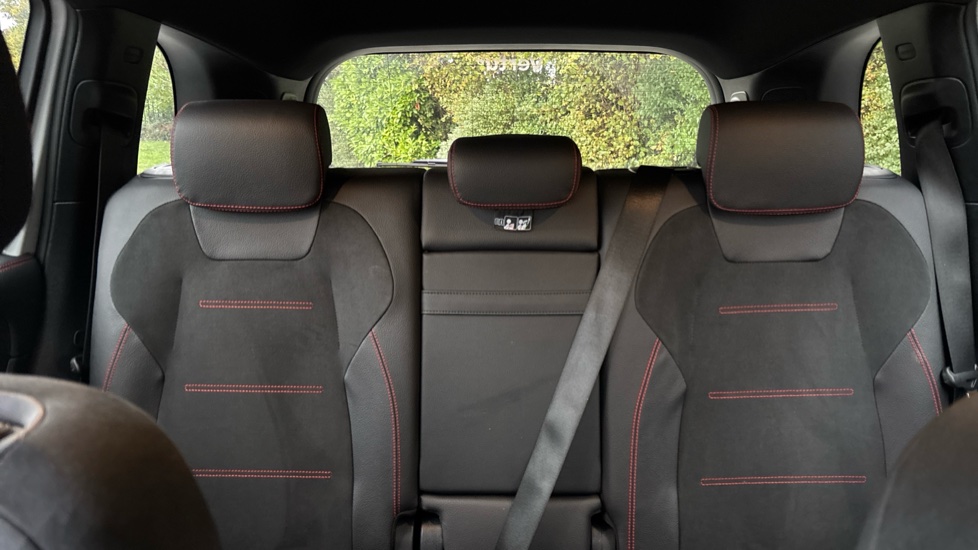 Mercedes-Benz GLB 220d 4Matic AMG Line Premium 5dr 8G-Tronic Diesel Estate - Image 15