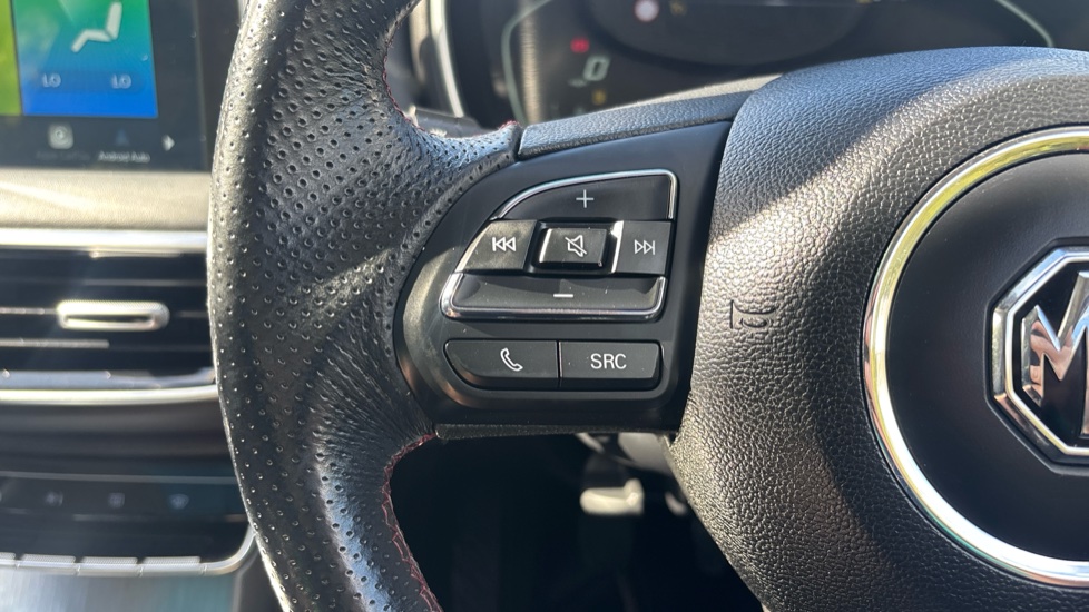 MG HS 1.5 T-GDI Exclusive 5dr Petrol Hatchback - Image 21