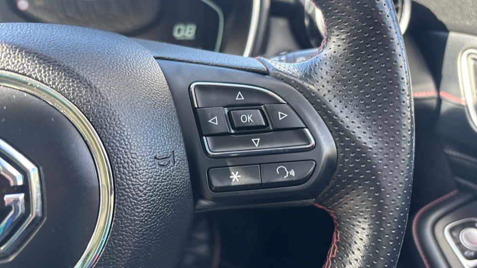 MG HS 1.5 T-GDI Exclusive 5dr Petrol Hatchback - Image 22