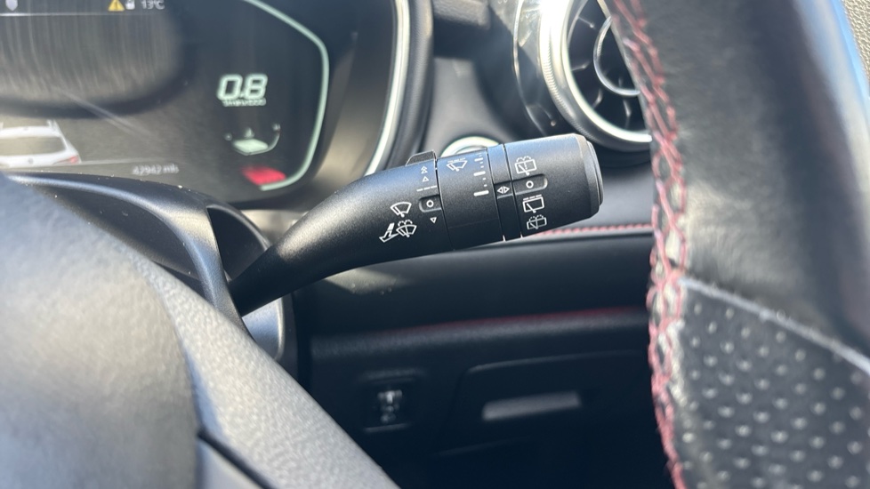 MG HS 1.5 T-GDI Exclusive 5dr Petrol Hatchback - Image 23