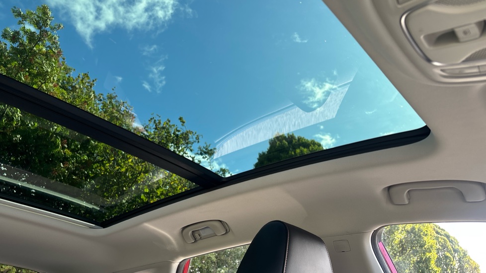MG HS 1.5 T-GDI Exclusive 5dr Petrol Hatchback - Image 35