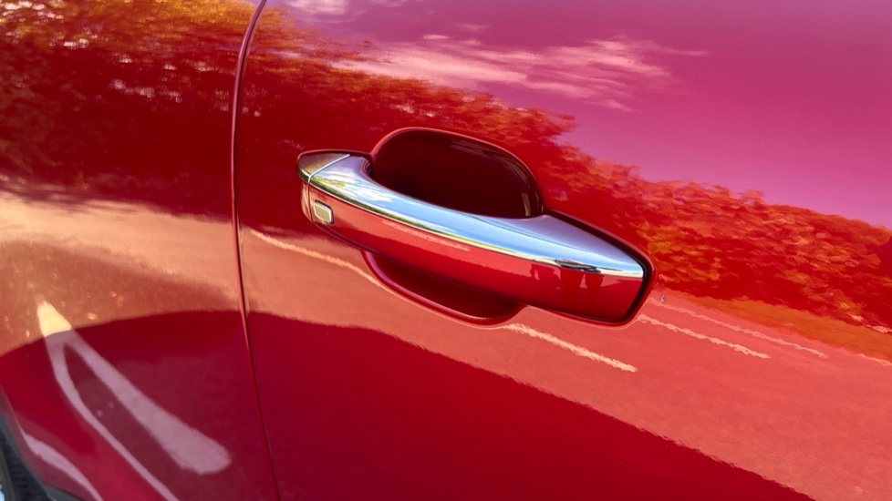 MG HS 1.5 T-GDI Exclusive 5dr Petrol Hatchback - Image 37
