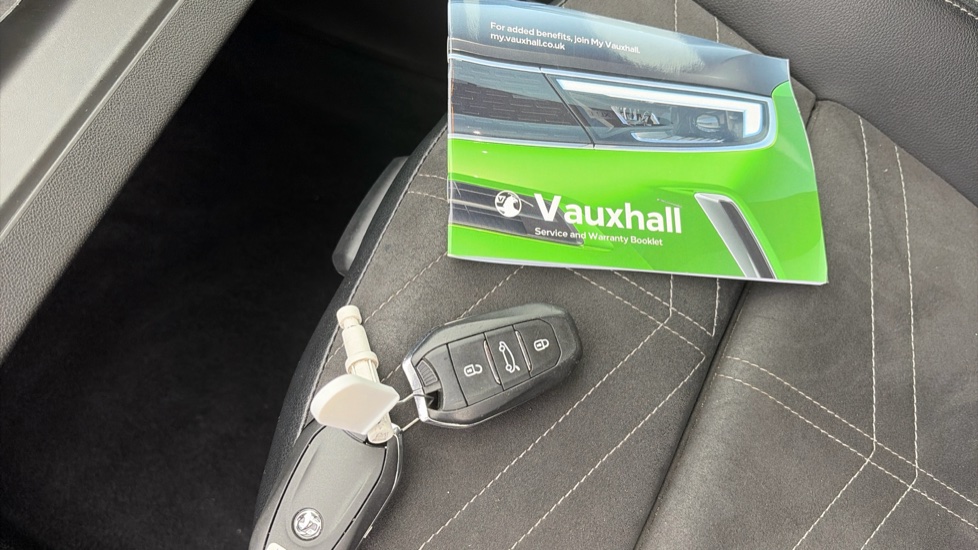Vauxhall Grandland 1.2 Turbo Ultimate 5dr Petrol Hatchback - Image 19