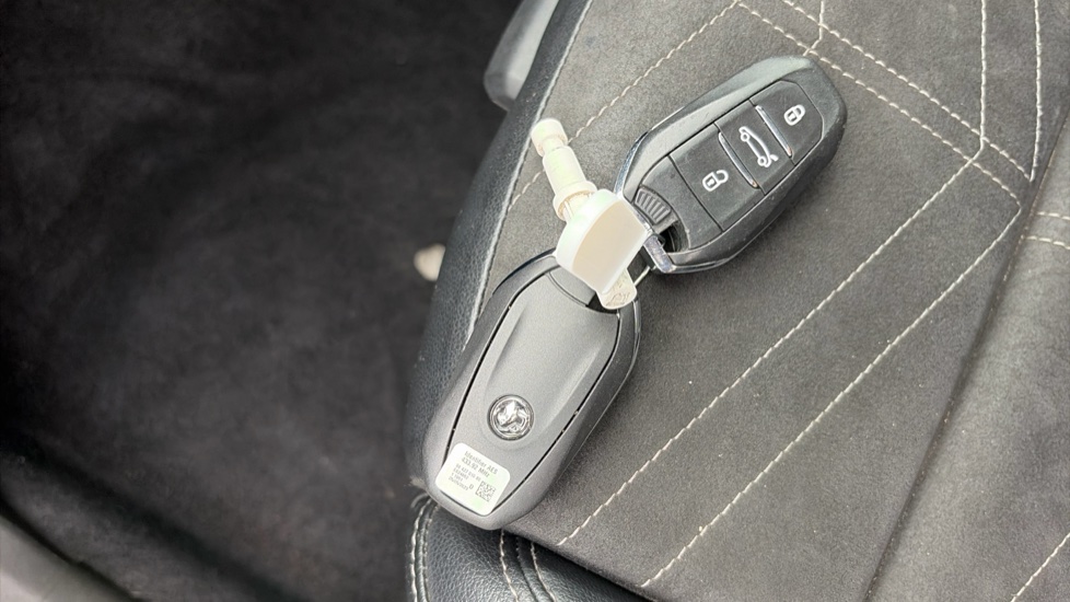 Vauxhall Grandland 1.2 Turbo Ultimate 5dr Petrol Hatchback - Image 20