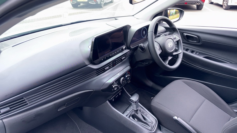 Hyundai i20 1.0T GDi Advance [Nav] 5dr DCT Petrol Hatchback - Image 9