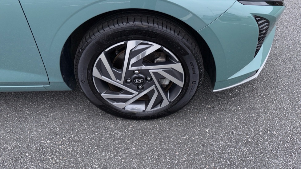 Hyundai i20 1.0T GDi Advance [Nav] 5dr DCT Petrol Hatchback - Image 22