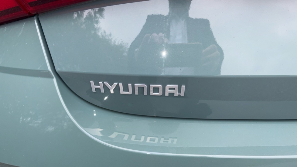 Hyundai i20 1.0T GDi Advance [Nav] 5dr DCT Petrol Hatchback - Image 27