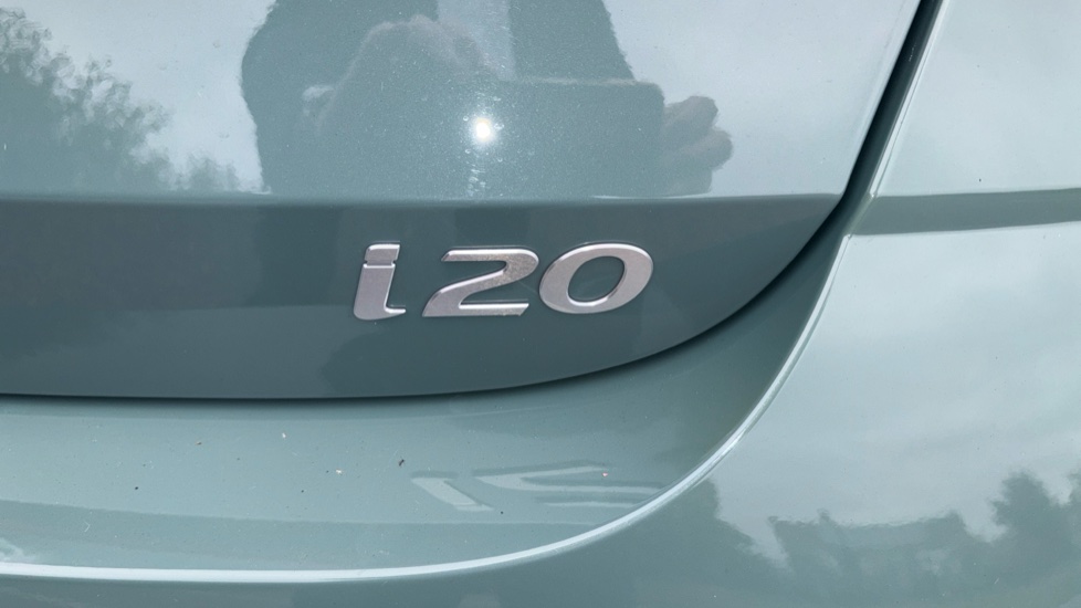 Hyundai i20 1.0T GDi Advance [Nav] 5dr DCT Petrol Hatchback - Image 29