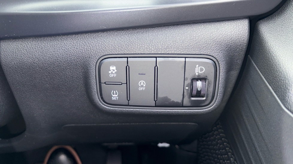 Hyundai i20 1.0T GDi Advance [Nav] 5dr DCT Petrol Hatchback - Image 38