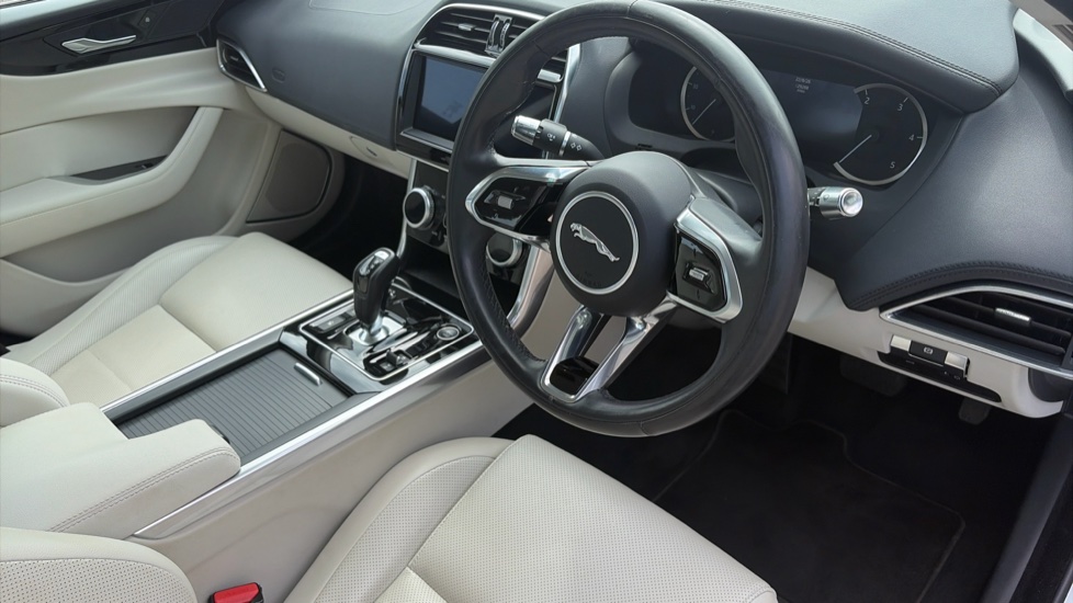 Jaguar XE 2.0 D200 S 4dr Auto Diesel Saloon - Image 11