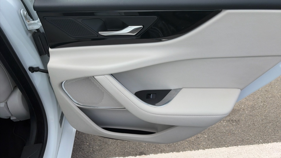 Jaguar XE 2.0 D200 S 4dr Auto Diesel Saloon - Image 23