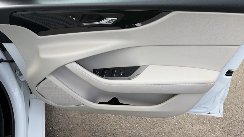 Jaguar XE 2.0 D200 S 4dr Auto Diesel Saloon - Image 30