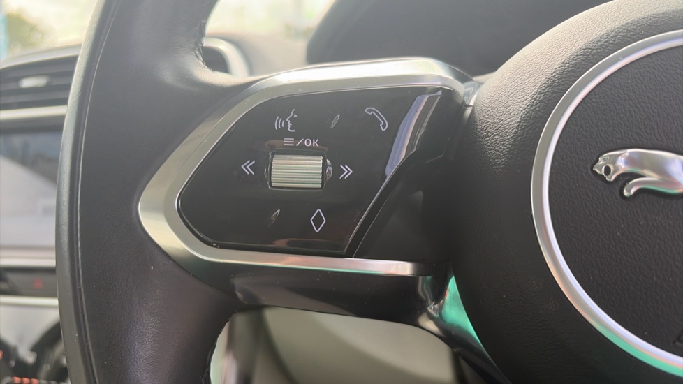 Jaguar XE 2.0 D200 S 4dr Auto Diesel Saloon - Image 39