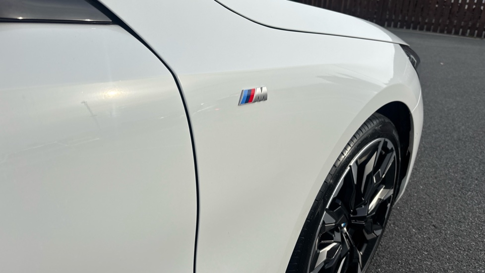 BMW 5 Series 520i M Sport Pro 4dr Auto Petrol Saloon - Image 22