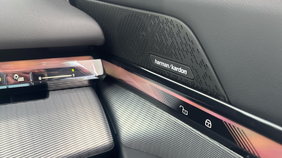 BMW 5 Series 520i M Sport Pro 4dr Auto Petrol Saloon - Image 34