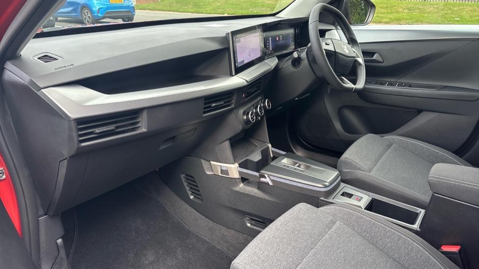 Vauxhall Frontera 83kW Design 44kWh 5dr Auto Electric Estate - Image 9