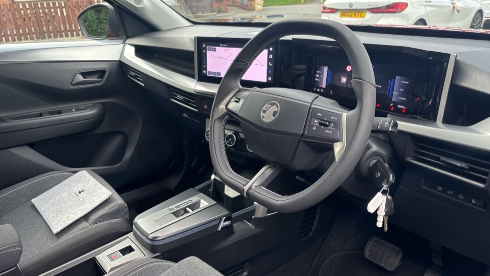 Vauxhall Frontera 83kW Design 44kWh 5dr Auto Electric Estate - Image 11