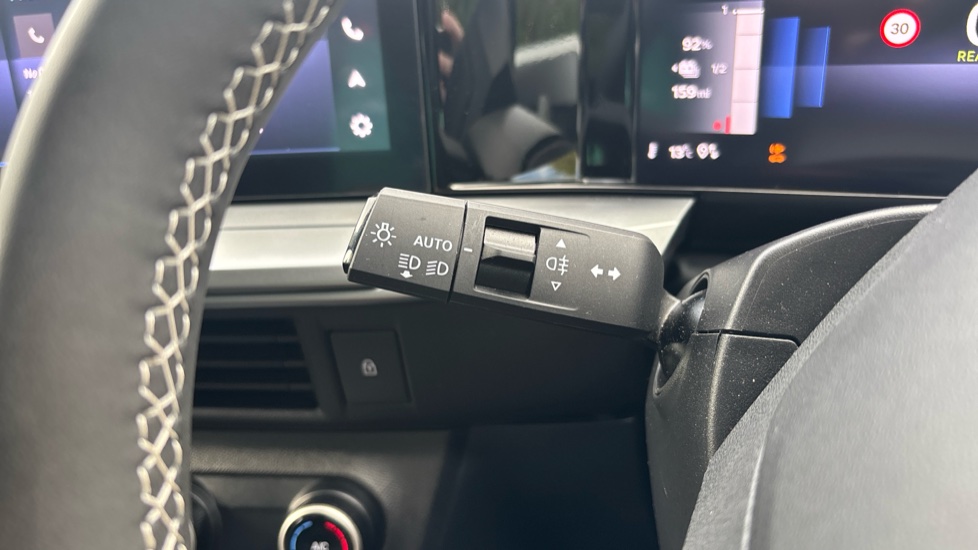 Vauxhall Frontera 83kW Design 44kWh 5dr Auto Electric Estate - Image 24