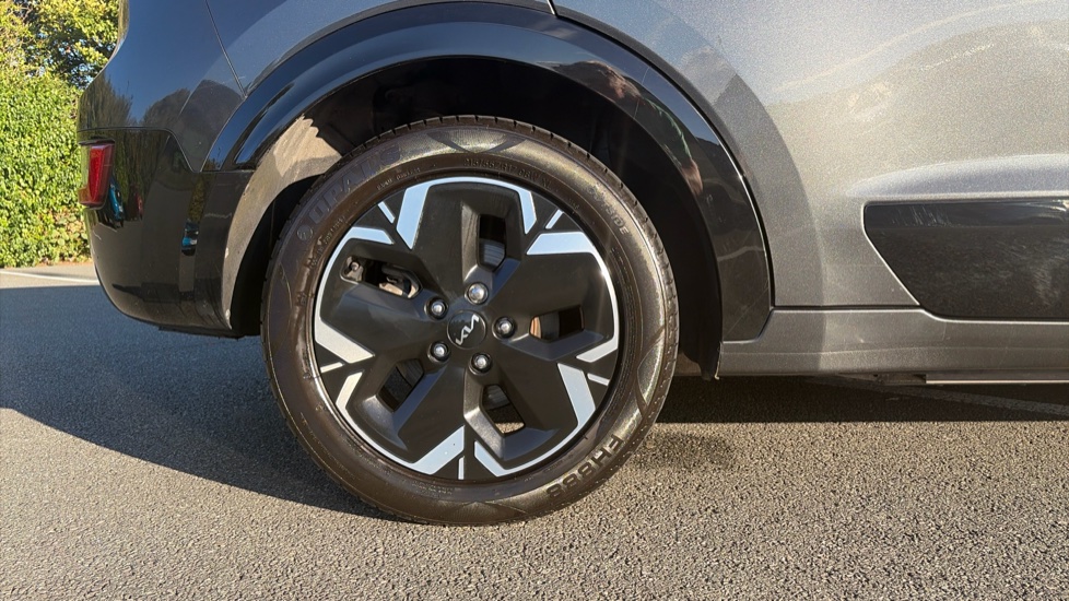 Kia Niro 150kW 3 65kWh 5dr Auto Electric Estate - Image 7