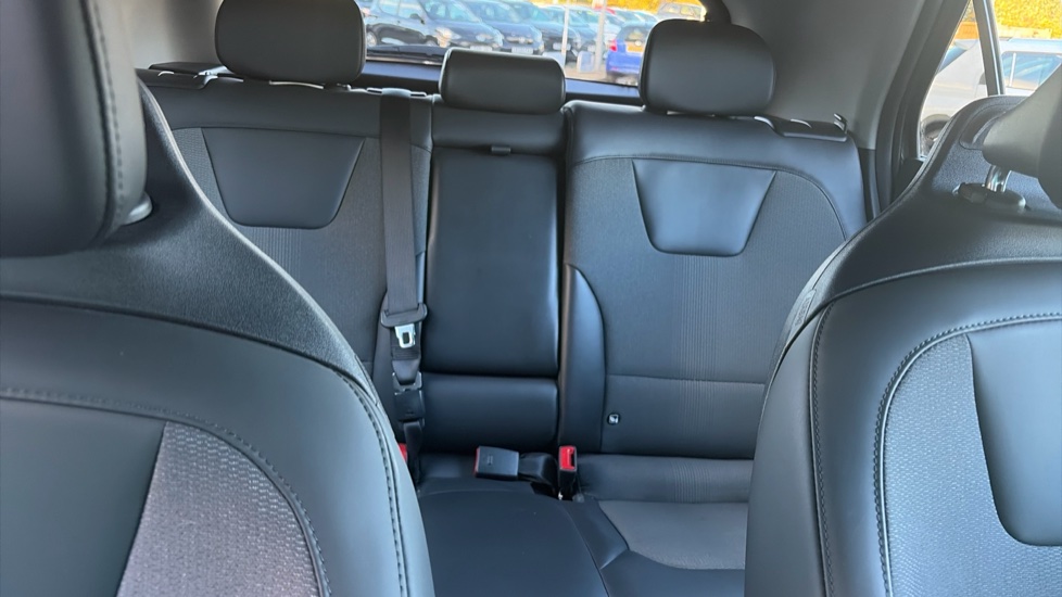 Kia Niro 150kW 3 65kWh 5dr Auto Electric Estate - Image 15