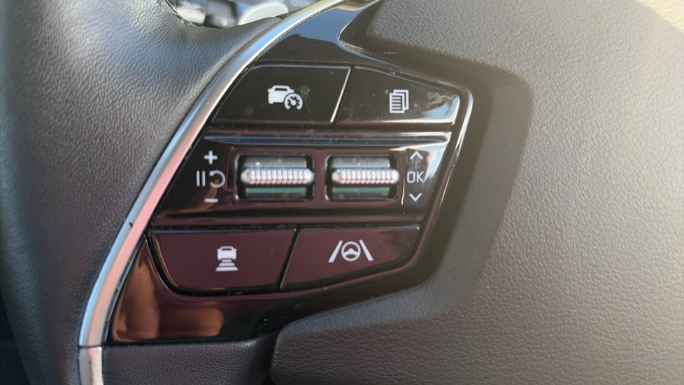Kia Niro 150kW 3 65kWh 5dr Auto Electric Estate - Image 38