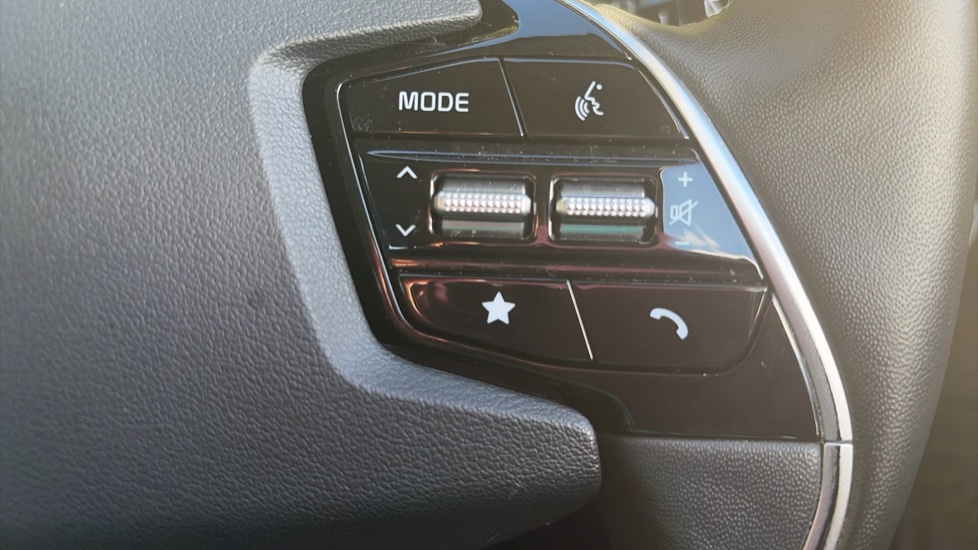 Kia Niro 150kW 3 65kWh 5dr Auto Electric Estate - Image 39