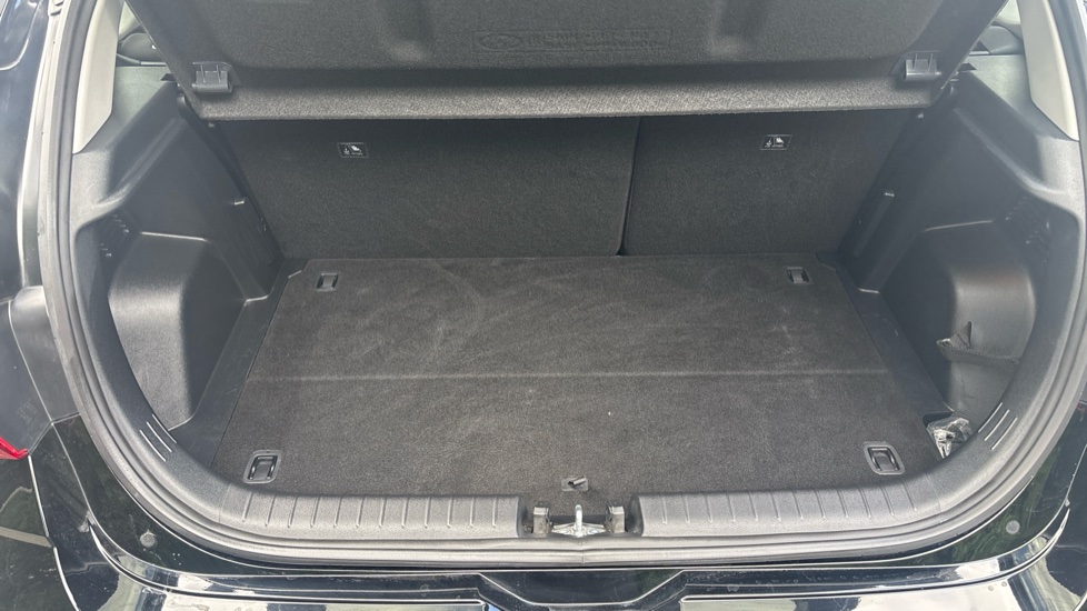 Hyundai i20 1.0T GDi Premium 5dr Petrol Hatchback - Image 4