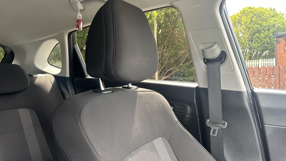 Hyundai i20 1.0T GDi Premium 5dr Petrol Hatchback - Image 33