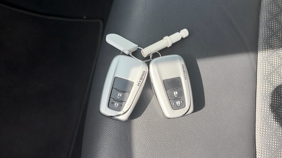 Toyota C-HR 2.0 Hybrid Dynamic 5dr CVT Hybrid Hatchback - Image 20