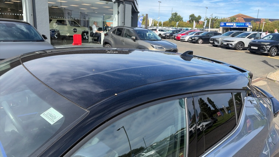 Toyota C-HR 2.0 Hybrid Dynamic 5dr CVT Hybrid Hatchback - Image 31