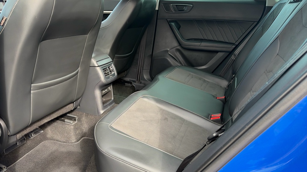 SEAT Ateca 1.5 TSI EVO Xperience 5dr DSG Petrol Estate - Image 16