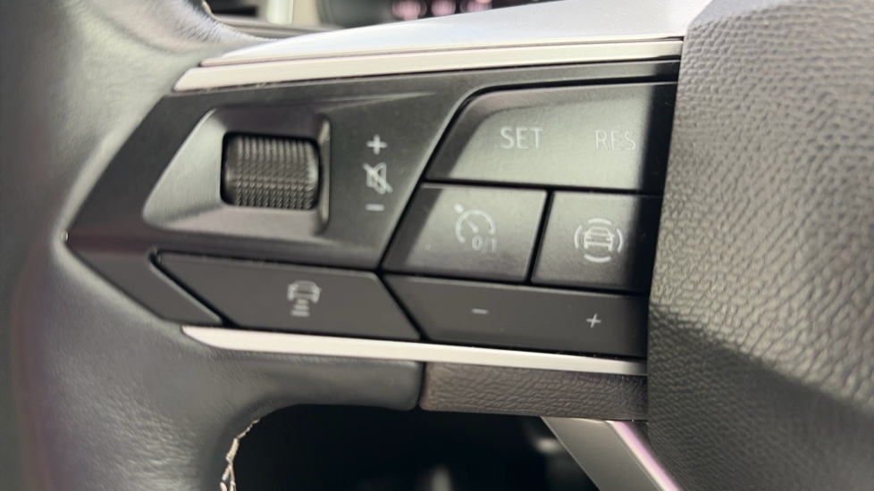 SEAT Ateca 1.5 TSI EVO Xperience 5dr DSG Petrol Estate - Image 39
