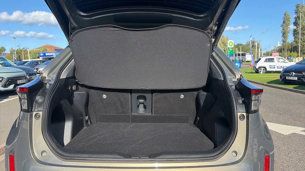 Toyota Yaris Cross 1.5 Hybrid Excel 5dr CVT Hybrid Estate - Image 4