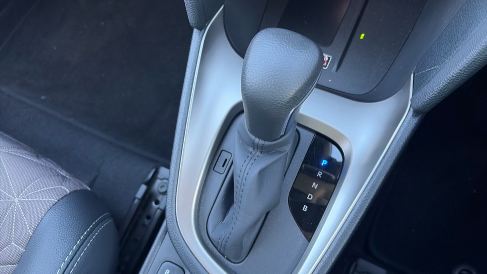 Toyota Yaris Cross 1.5 Hybrid Excel 5dr CVT Hybrid Estate - Image 13