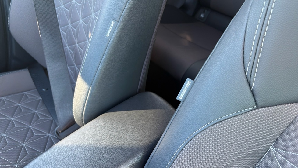 Toyota Yaris Cross 1.5 Hybrid Excel 5dr CVT Hybrid Estate - Image 25